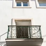 With Private Terrace 250m To Largo Intendente Apartman *