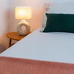 With Private Terrace 250m To Largo Intendente Apartman Lisboa