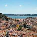 With Private Terrace 250m To Largo Intendente Lisboa