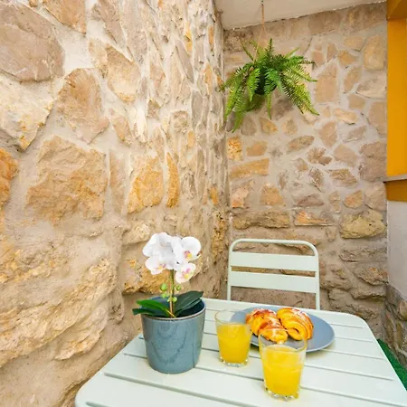 With Private Terrace 250m To Largo Intendente 아파트 리스본