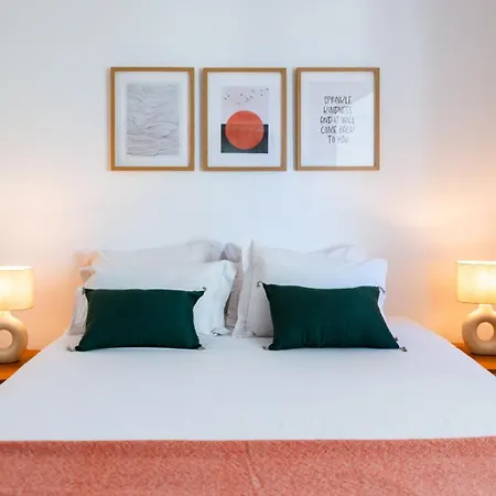 With Private Terrace 250m To Largo Intendente Апартаменти Лісабон