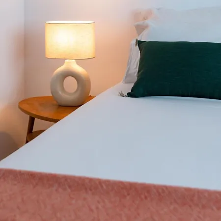 With Private Terrace 250m To Largo Intendente Апартаменти Лісабон