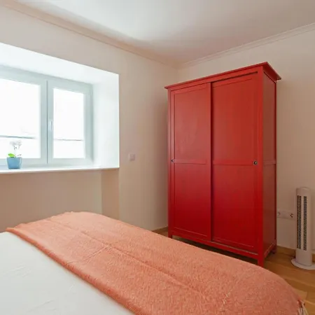 Апартаменти With Private Terrace 250m To Largo Intendente