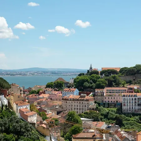 Appartement With Private Terrace 250m To Largo Intendente Lisboa