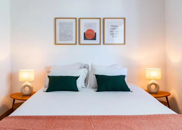 With Private Terrace 250m To Largo Intendente Appartement Lissabon