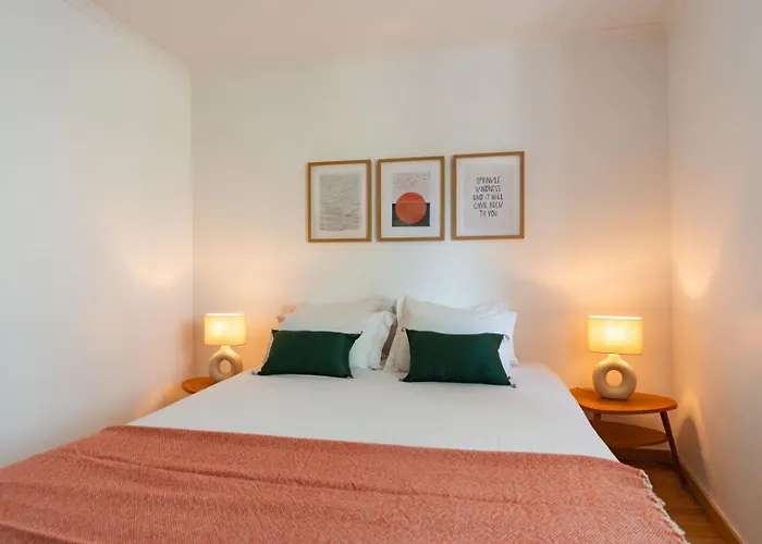 With Private Terrace 250m To Largo Intendente Apartman *