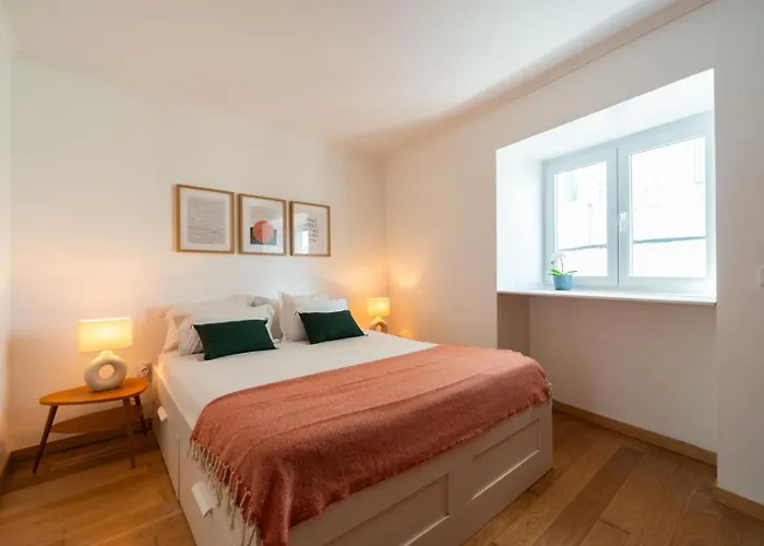 With Private Terrace 250m To Largo Intendente Apartman