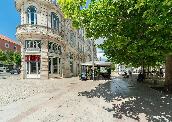 With Private Terrace 250m To Largo Intendente Appartement Lissabon