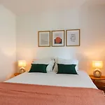 With Private Terrace 250m To Largo Intendente Apartamento *